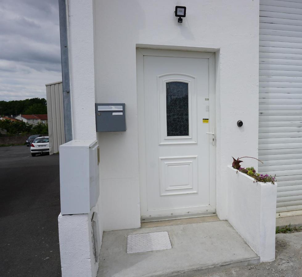 Appart Cosy 4 Personnes Avec Terrasse La Roche-sur-Yon Zewnętrze zdjęcie